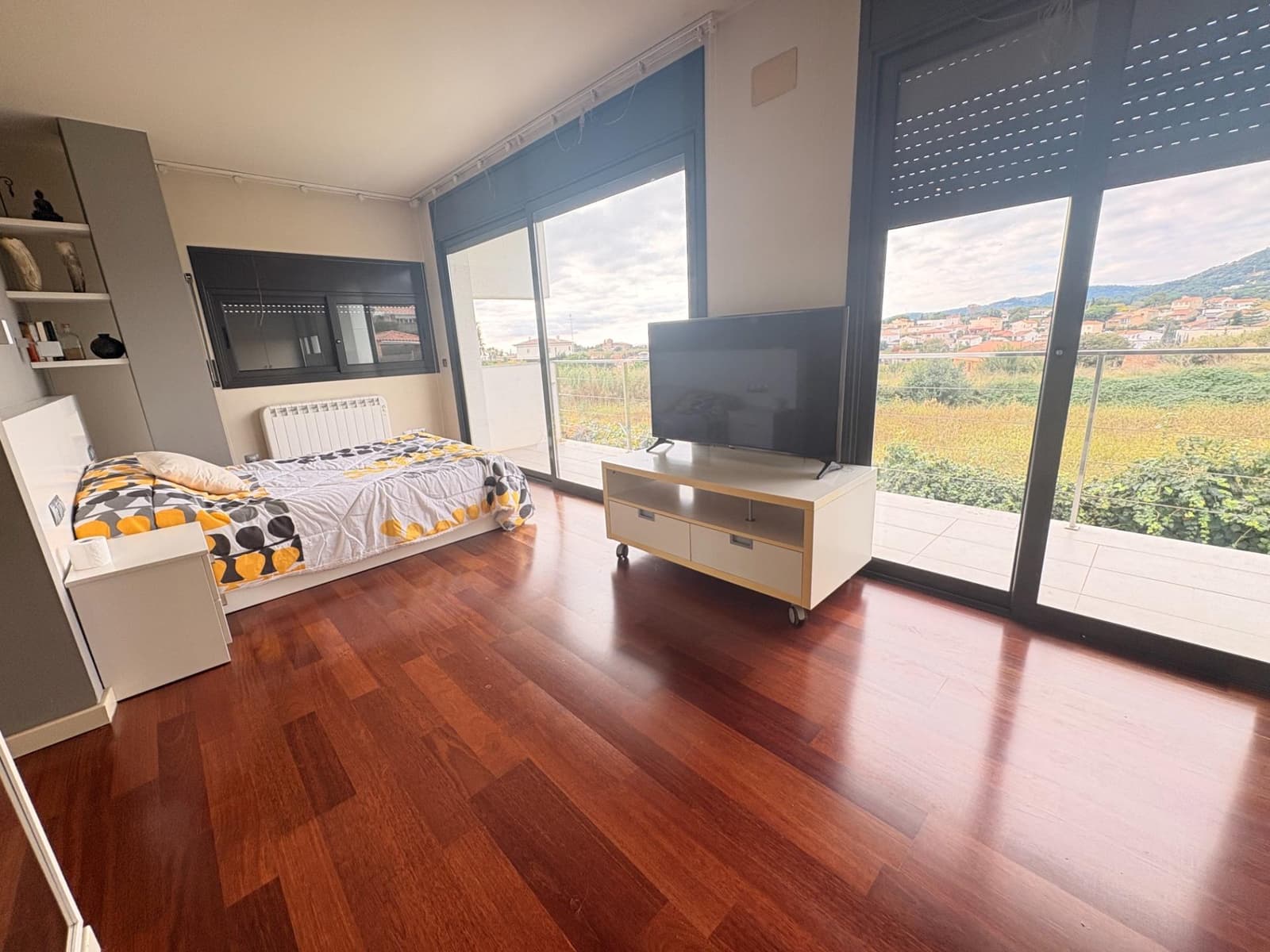 4 bedroom Villa for sale in Pineda de Mar with pool garage - € 550,000 (Ref: 9401190)