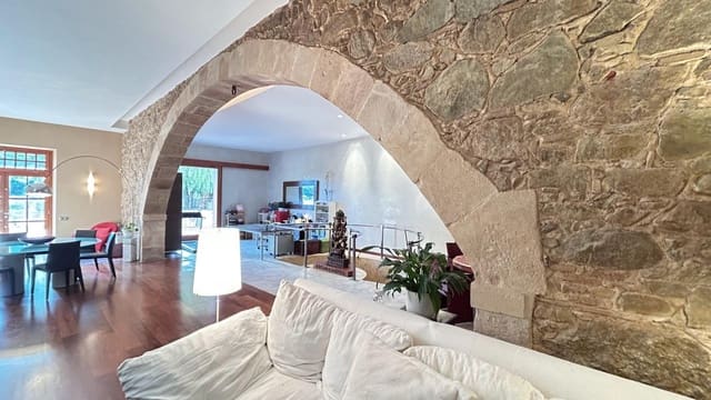 4 makuuhuone Maalaistalo myytävänä paikassa Teià - 2 180 000 € (Ref: 9414210)