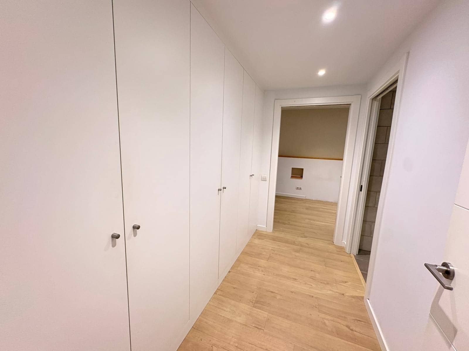 3 bedroom Flat for sale in Tiana - € 510,000 (Ref: 9431140)