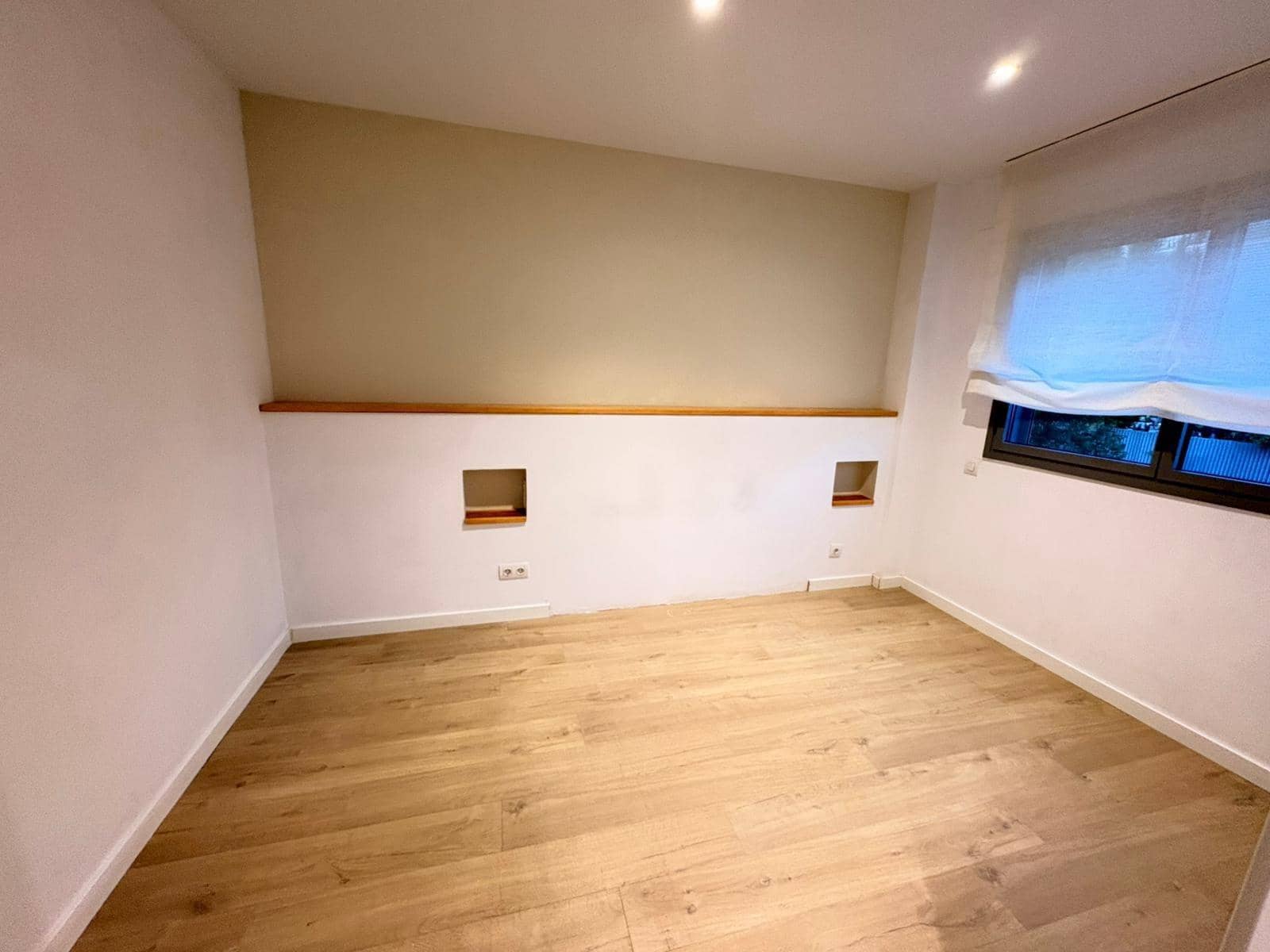 3 bedroom Flat for sale in Tiana - € 510,000 (Ref: 9431140)