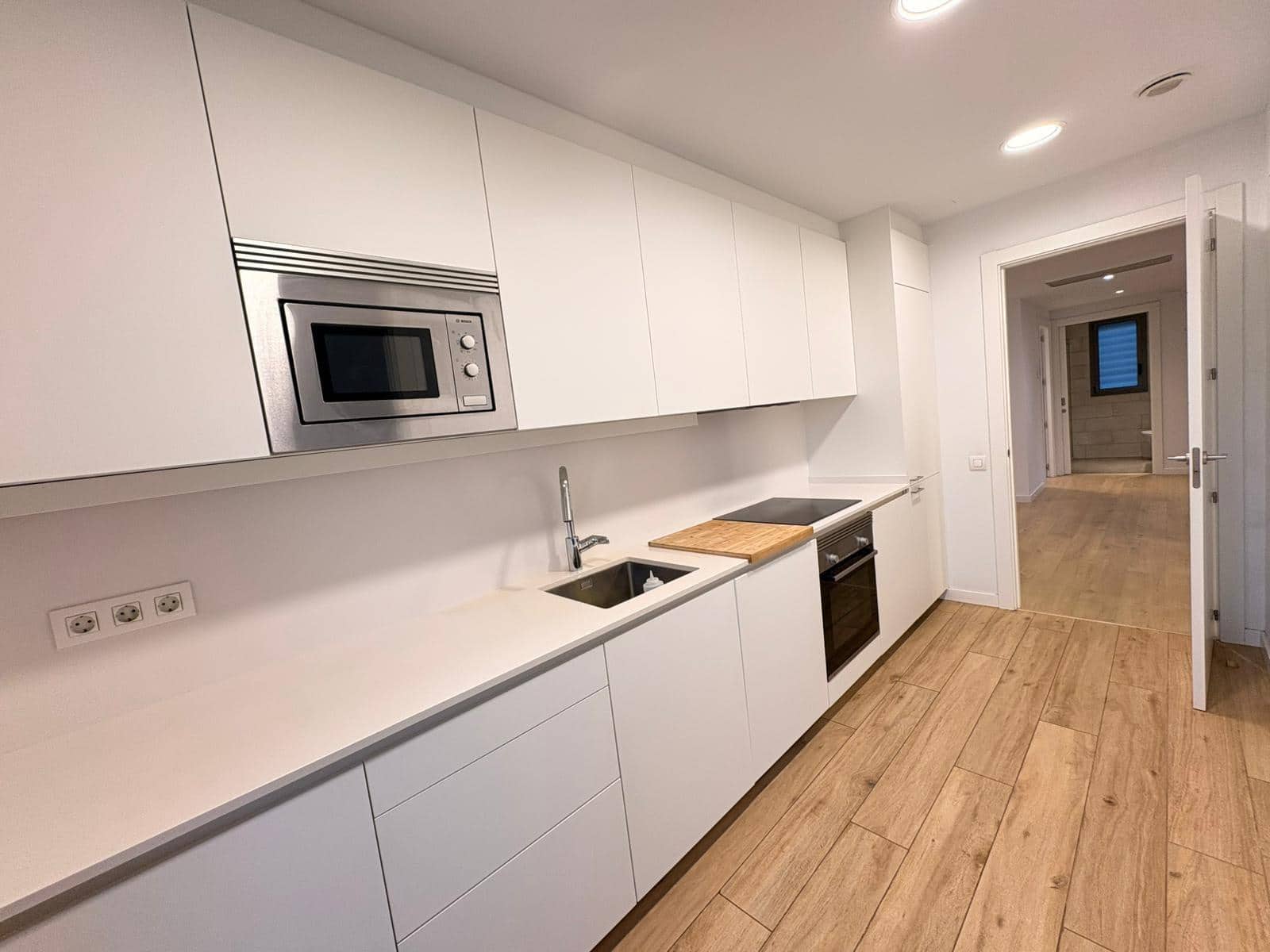 3 bedroom Flat for sale in Tiana - € 510,000 (Ref: 9431140)