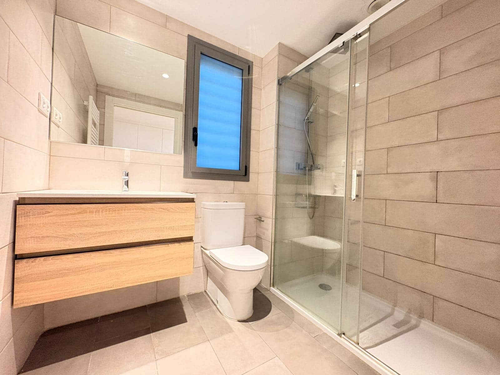 3 bedroom Flat for sale in Tiana - € 510,000 (Ref: 9431140)