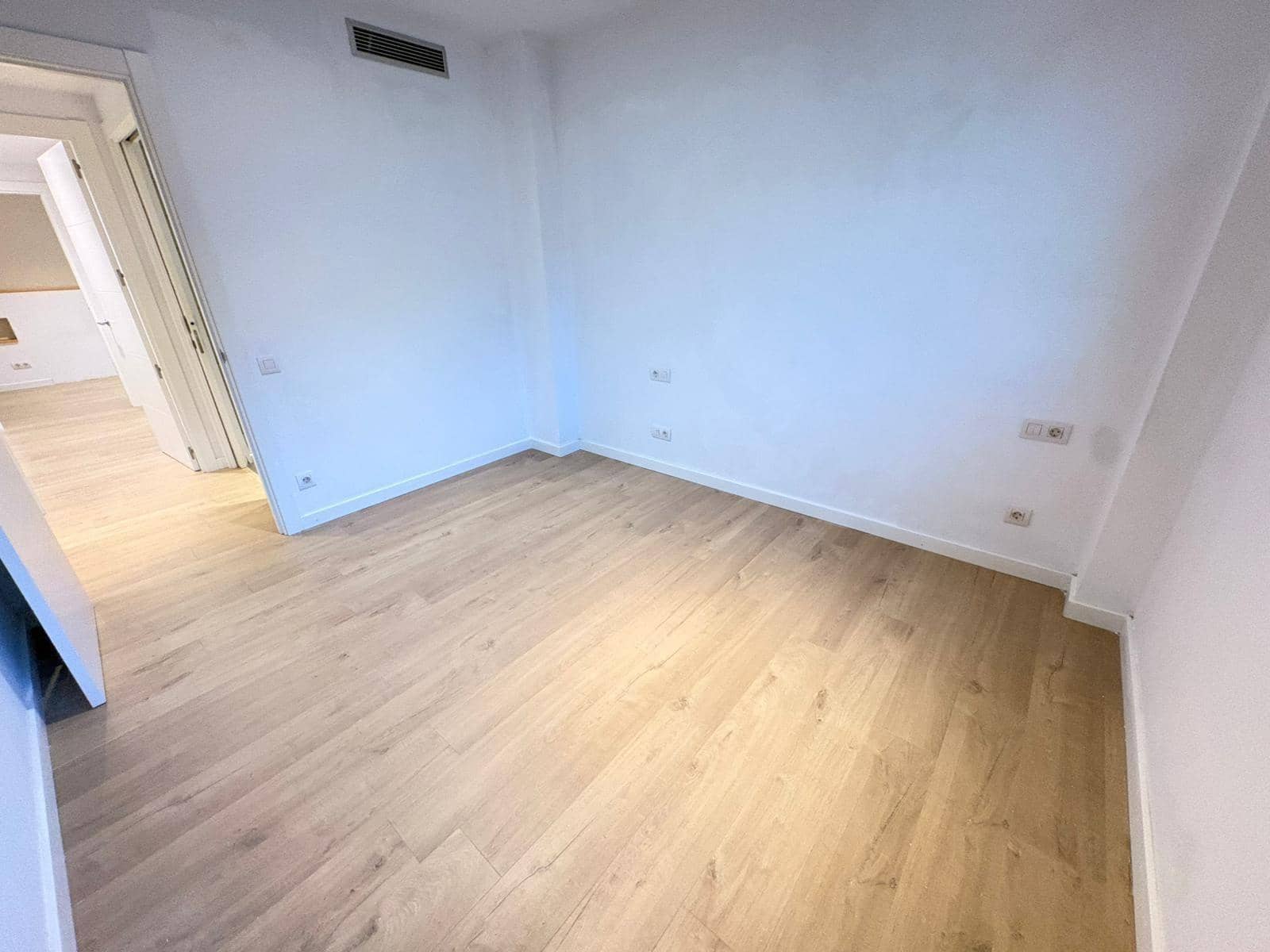 3 bedroom Flat for sale in Tiana - € 510,000 (Ref: 9431140)