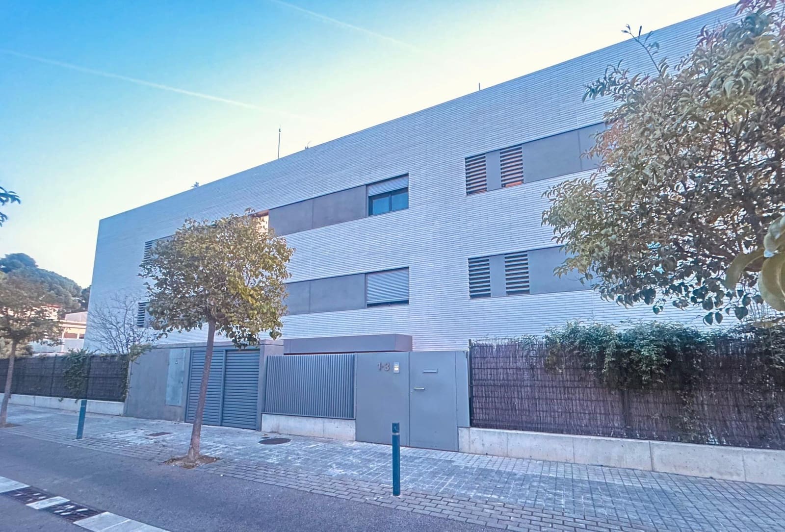 3 bedroom Flat for sale in Tiana - € 510,000 (Ref: 9431140)