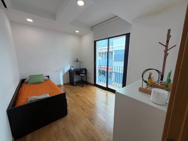 2 sovrum Lägenhet till salu i El Masnou med garage - 329 000 € (Ref: 9456357)