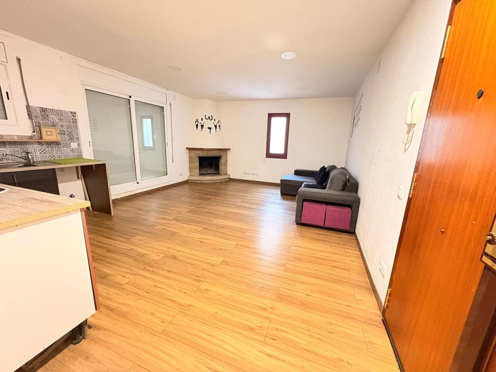 2 bedroom Penthouse for sale in Granollers - € 149,000 (Ref: 9491507)