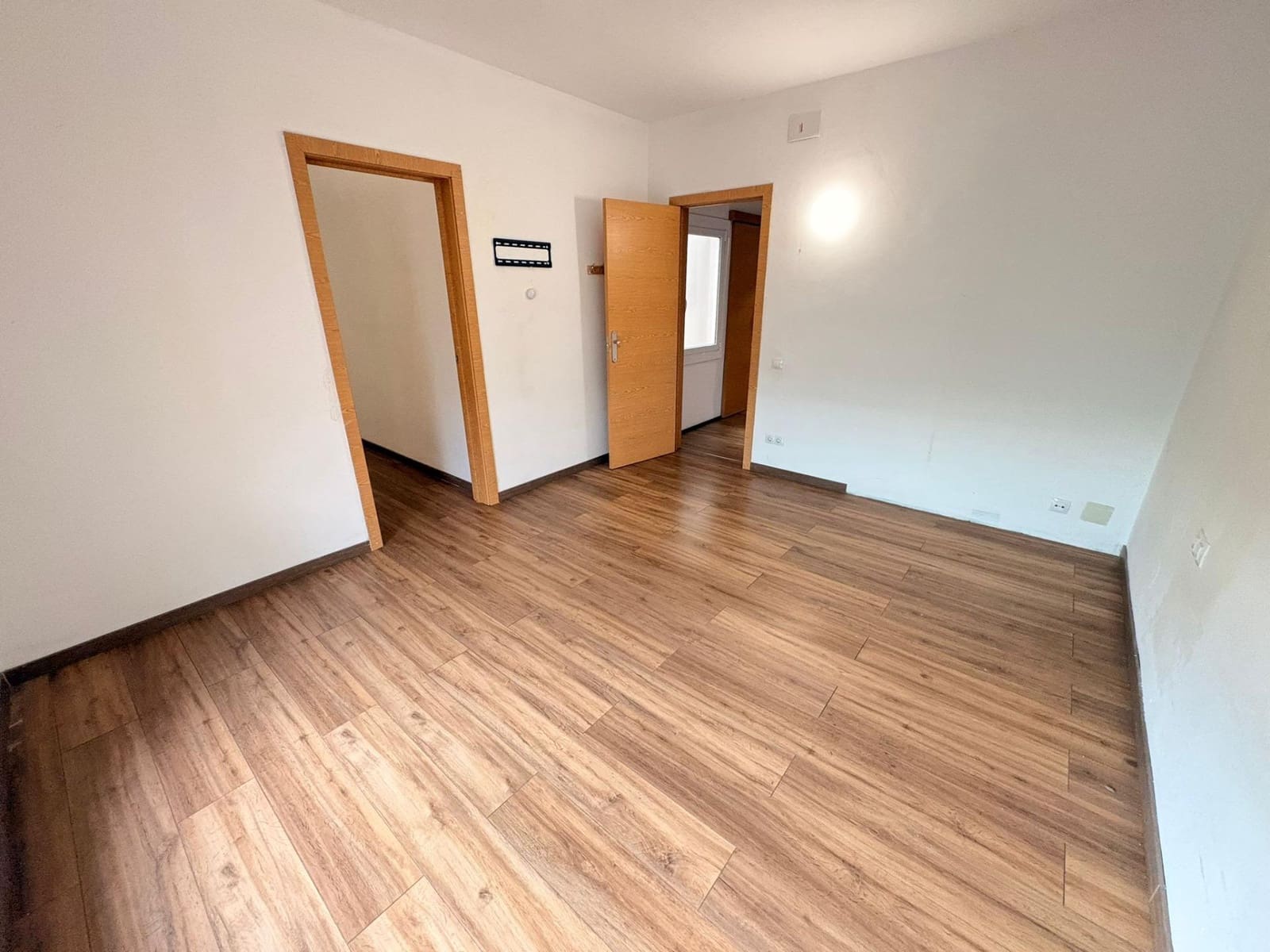 2 bedroom Penthouse for sale in Granollers - € 149,000 (Ref: 9491507)