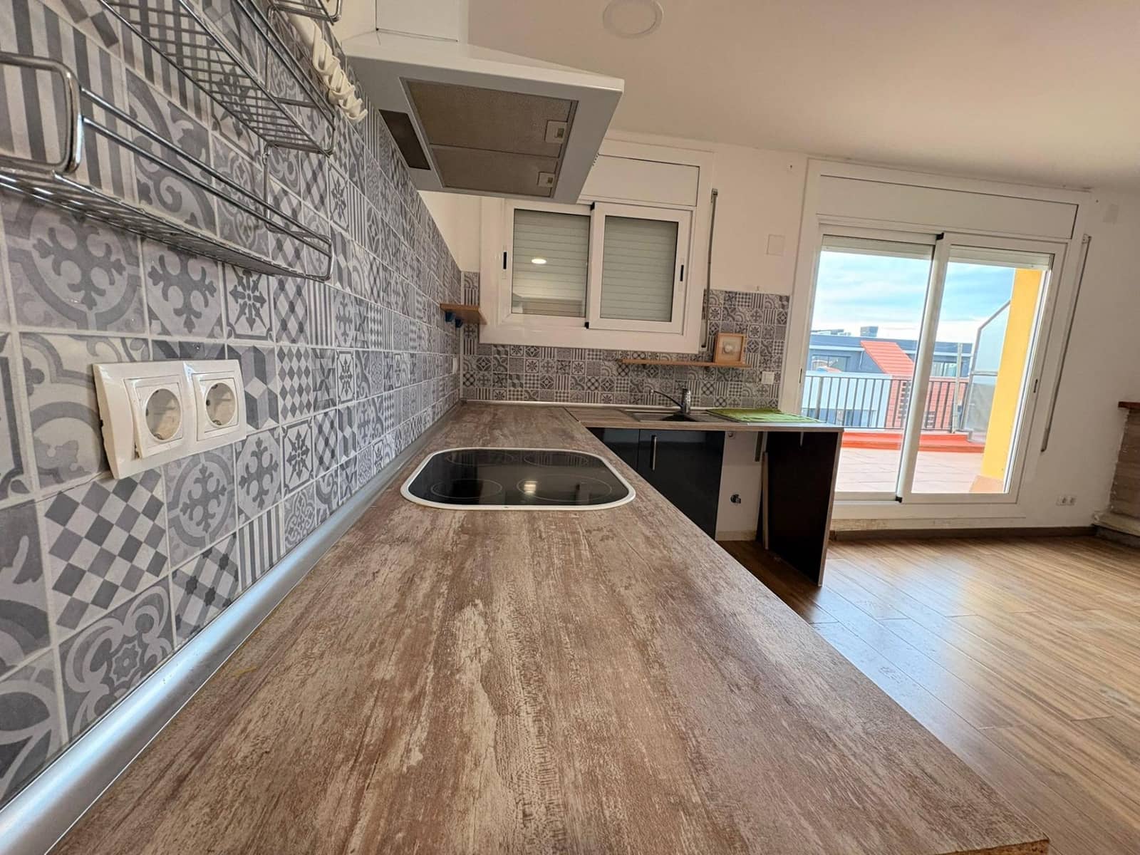 2 bedroom Penthouse for sale in Granollers - € 149,000 (Ref: 9491507)