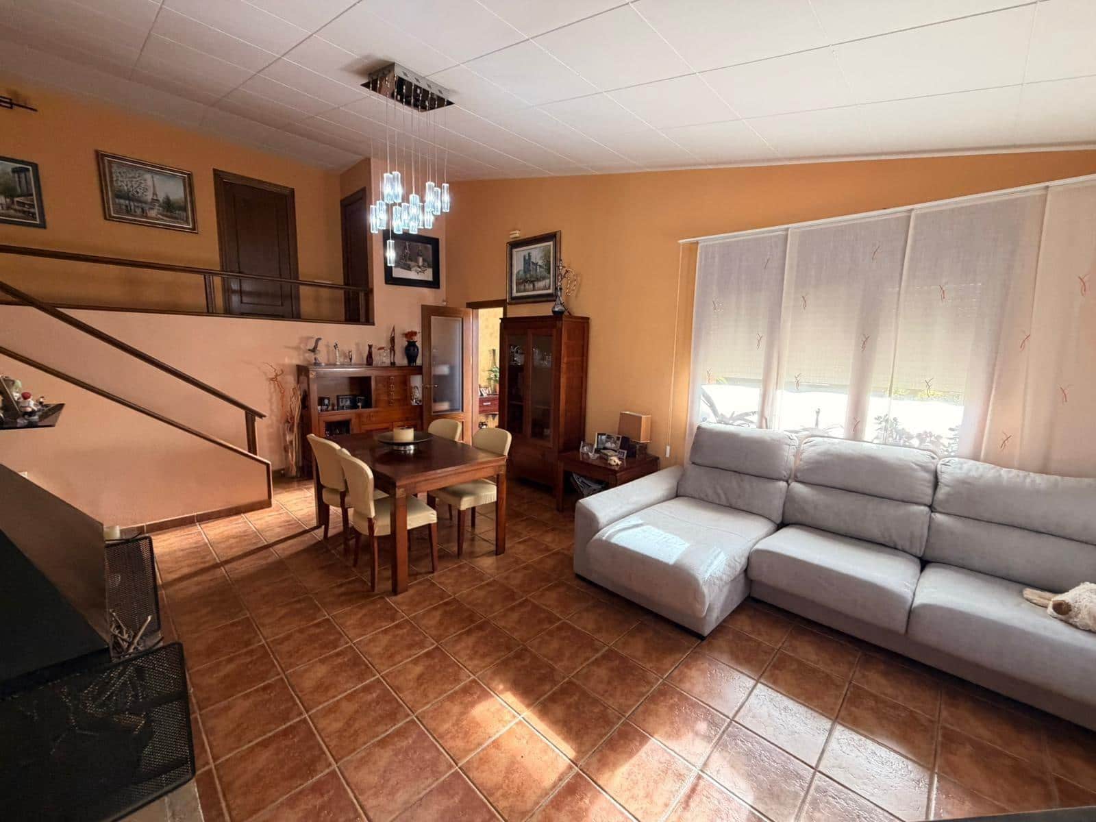 5 bedroom Villa for sale in Santa Maria de Palautordera with garage - € 498,000 (Ref: 9502453)