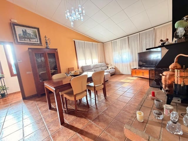 5 bedroom Villa for sale in Santa Maria de Palautordera with garage - € 498,000 (Ref: 9502453)