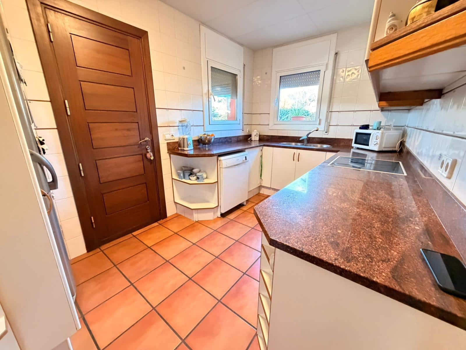 5 bedroom Villa for sale in Santa Maria de Palautordera with garage - € 498,000 (Ref: 9502453)