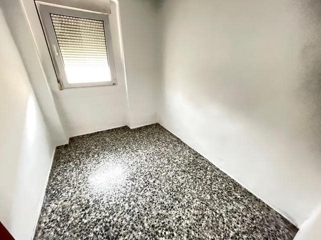 4 chambre Appartement à vendre à Alcoy / Alcoi - 75 000 € (Ref: 9571279)