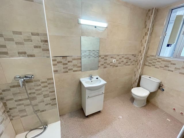 4 chambre Appartement à vendre à Alcoy / Alcoi - 75 000 € (Ref: 9571279)