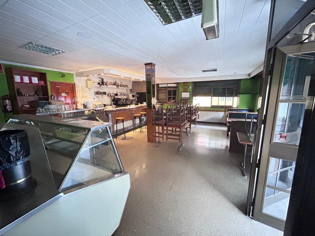 4 sypialnia Komercyjne na sprzedaż w Les Franqueses del Valles - 113 000 € (Ref: 9583012)