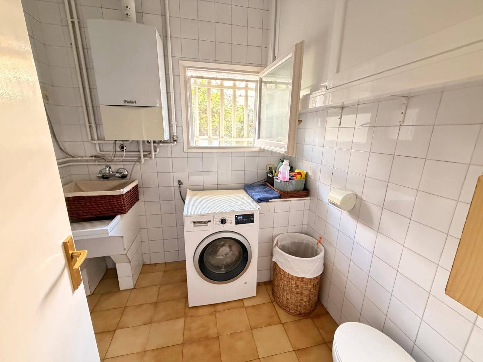 4 sovrum Villa till salu i Vilanova i la Geltru med garage - 570 000 € (Ref: 9591403)