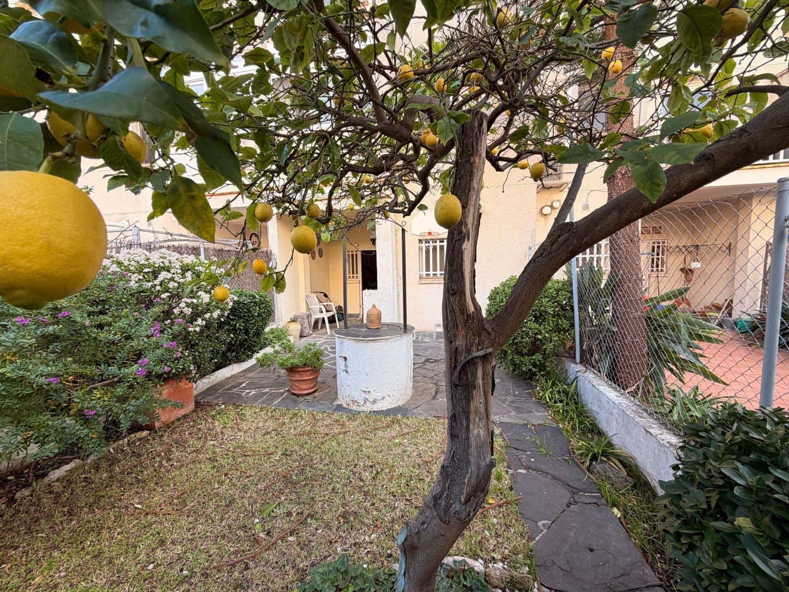 4 sovrum Villa till salu i Vilanova i la Geltru med garage - 570 000 € (Ref: 9591403)