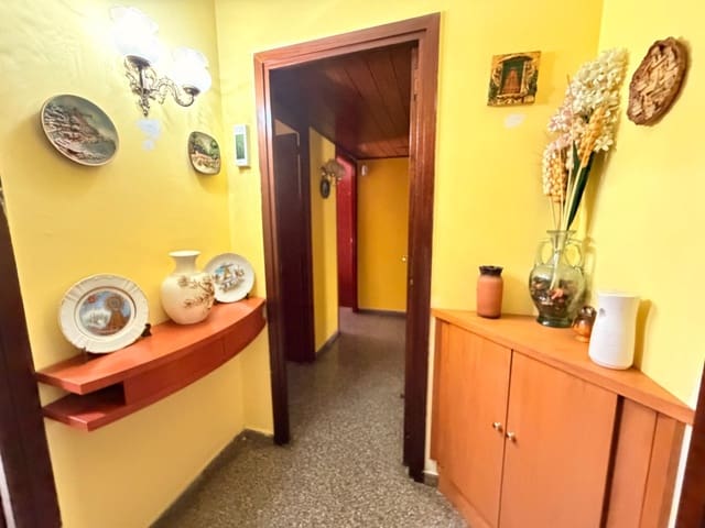 Piso de 3 habitaciones en Mataró en venta - 209.900 € (Ref: 9804390)