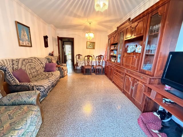 Piso de 3 habitaciones en Mataró en venta - 209.900 € (Ref: 9804390)