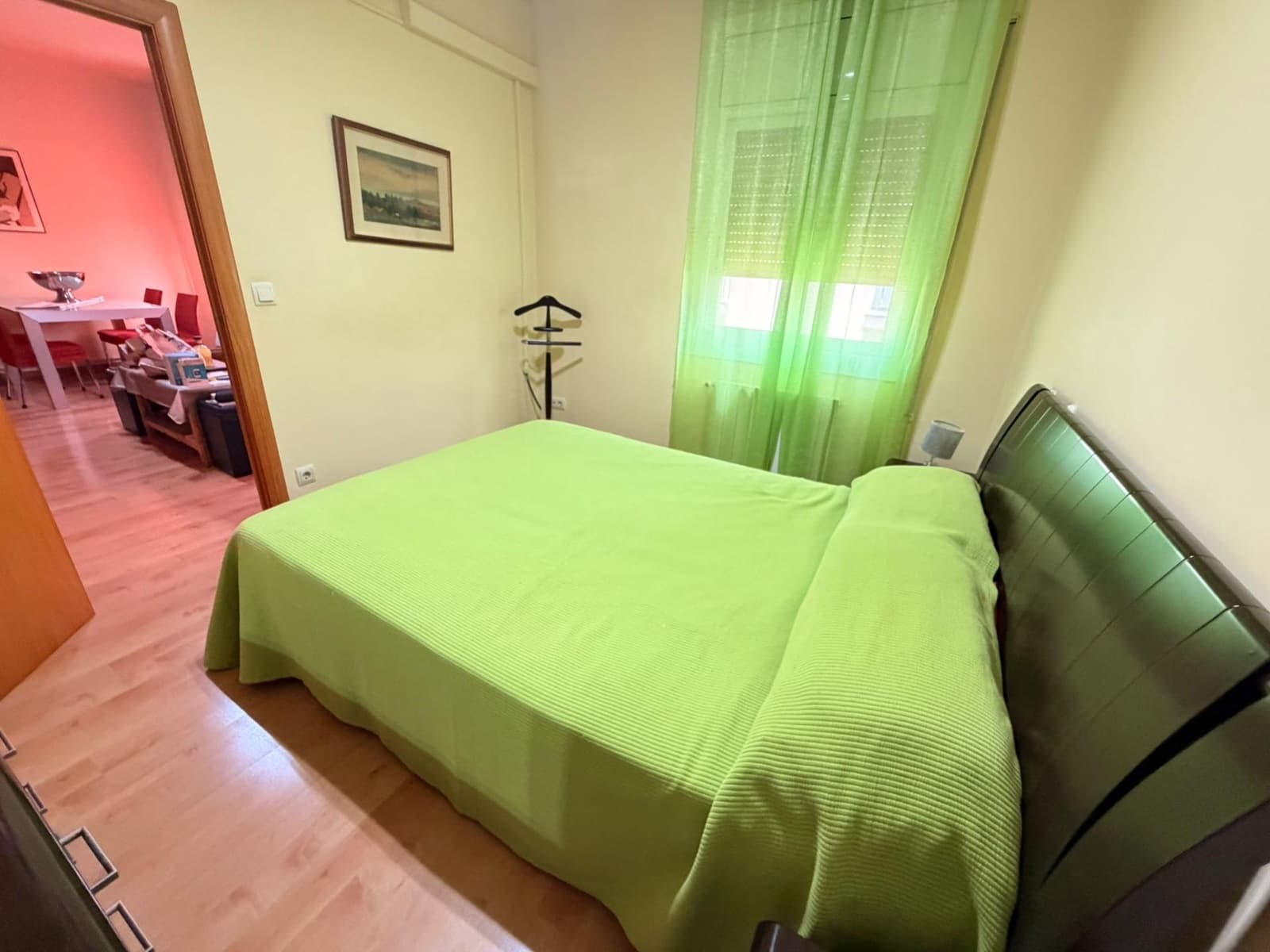 3 bedroom Flat for sale in L'Hospitalet de Llobregat - € 199,000 (Ref: 9843482)