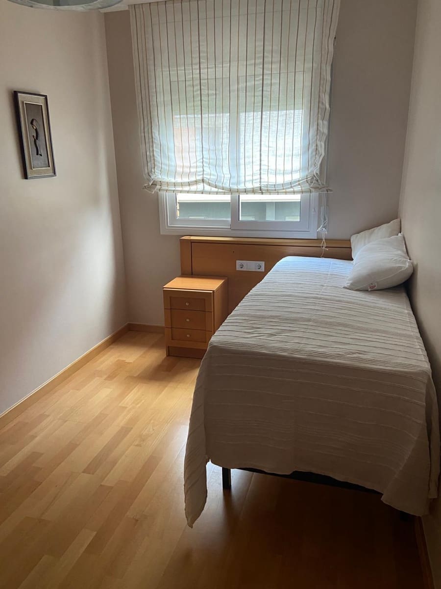 Appartement de 4 chambres à louer à Tiana - 1 718 € (Ref: 9846321)