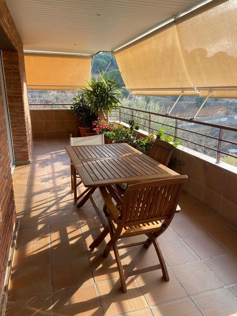 Appartement de 4 chambres à louer à Tiana - 1 718 € (Ref: 9846321)