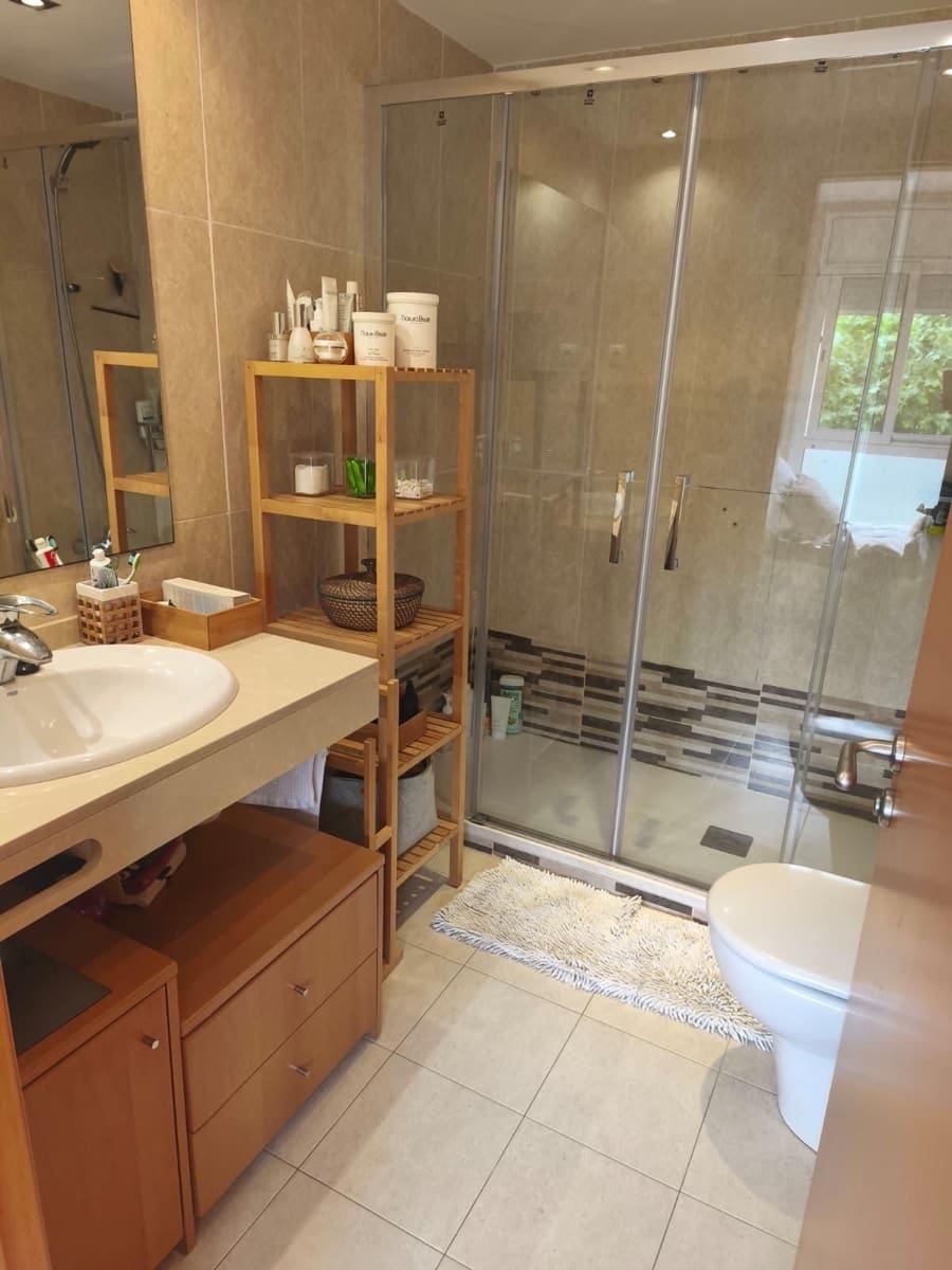 Appartement de 4 chambres à louer à Tiana - 1 718 € (Ref: 9846321)