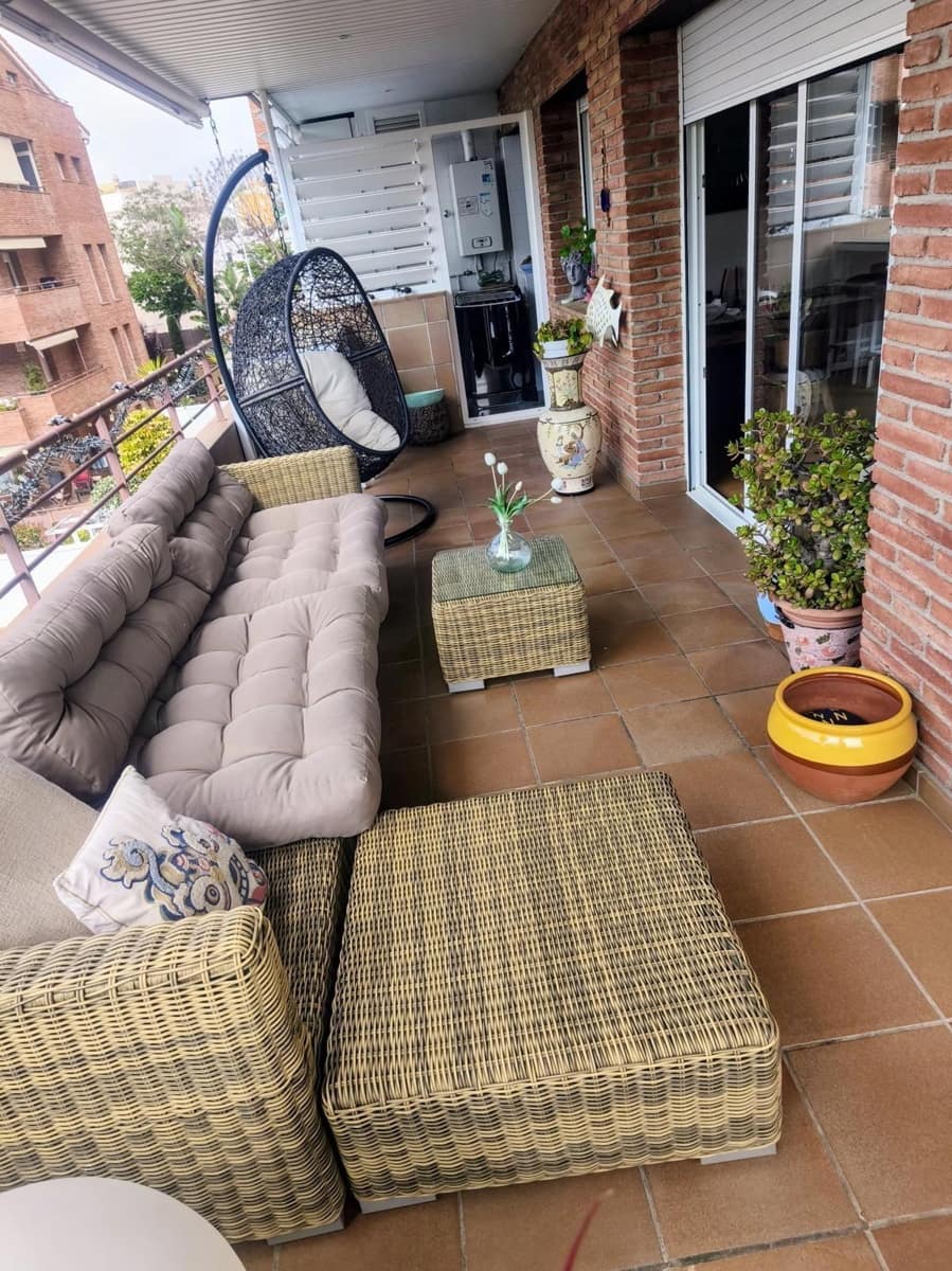 Appartement de 4 chambres à louer à Tiana - 1 718 € (Ref: 9846321)