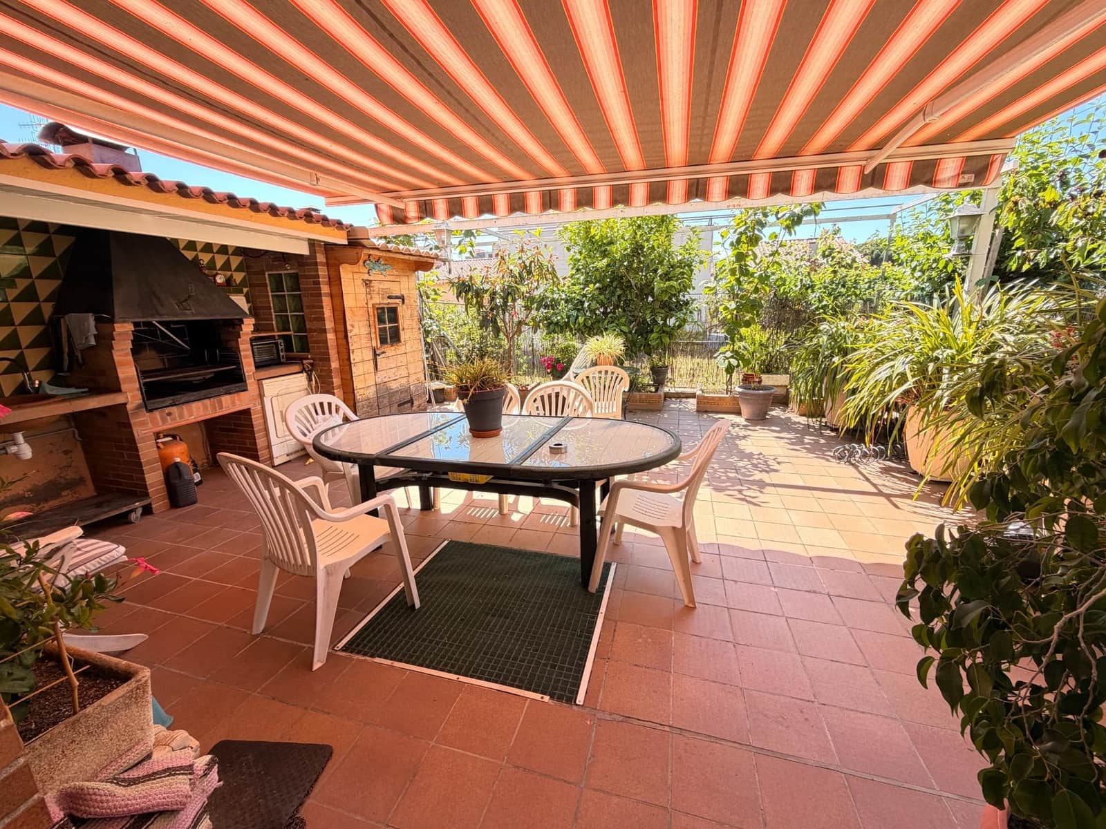 4 soveværelse Rækkehus til salg i Sant Vicenc de Montalt - € 660.000 (Ref: 9851868)