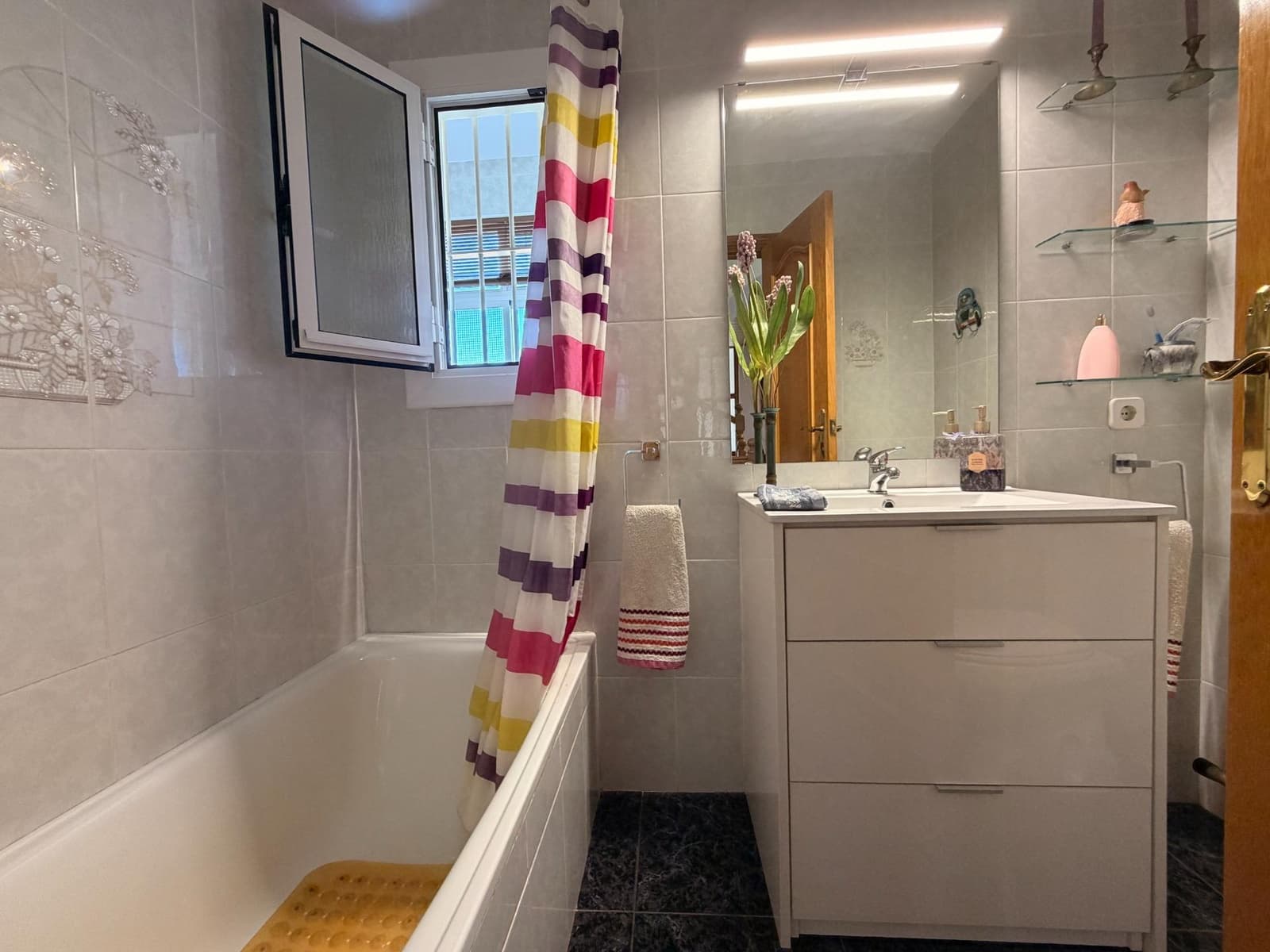 4 soveværelse Villa til salg i Mataro med garage - € 639.900 (Ref: 9942607)