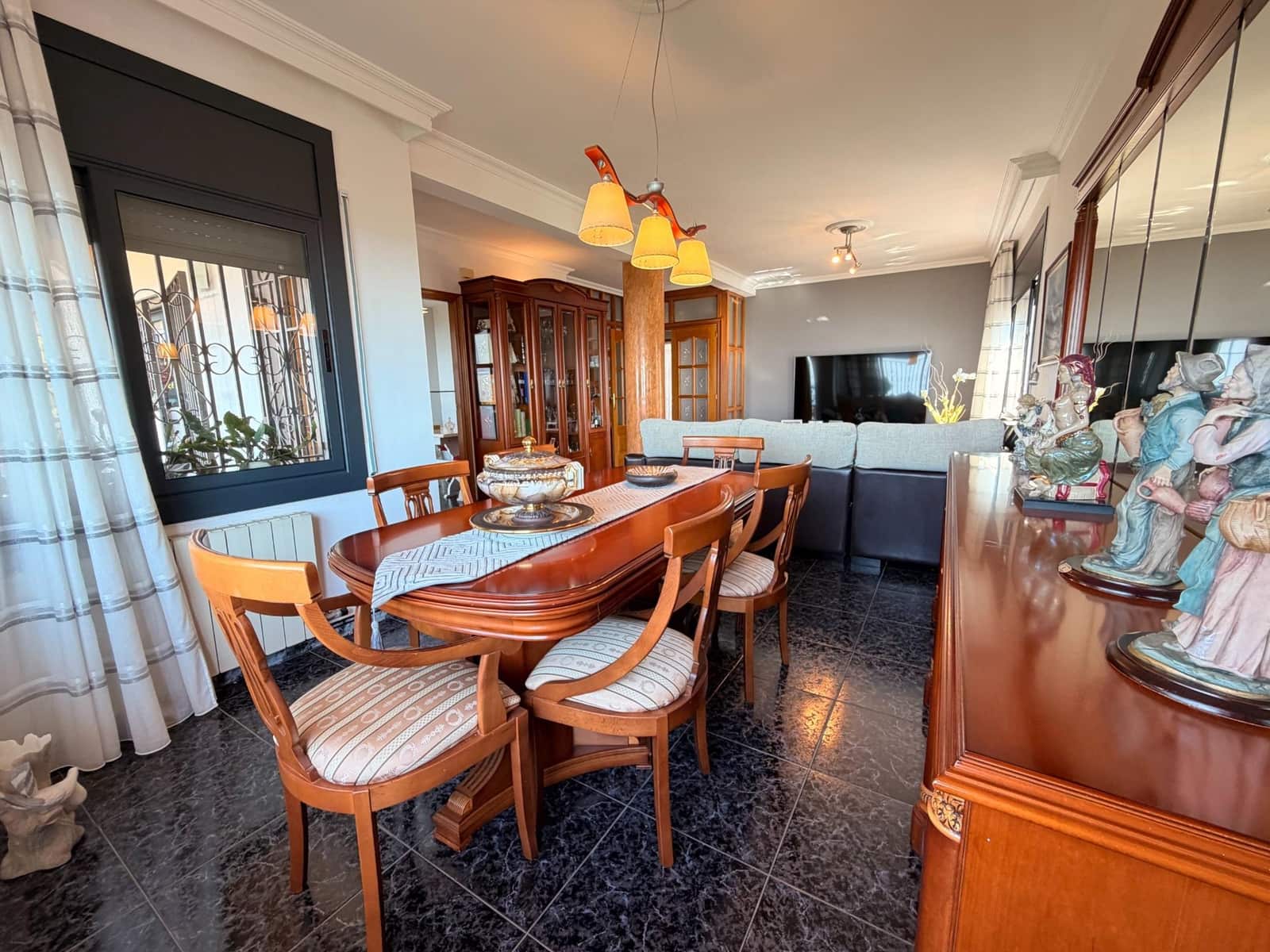 4 soveværelse Villa til salg i Mataro med garage - € 639.900 (Ref: 9942607)