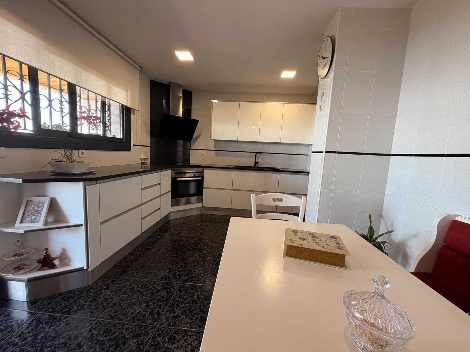 4 soveværelse Villa til salg i Mataro med garage - € 639.900 (Ref: 9942607)