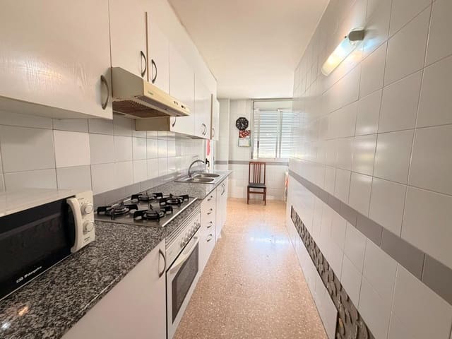 3 soveværelse Lejlighed til salg i Badalona - € 159.000 (Ref: 9970714)