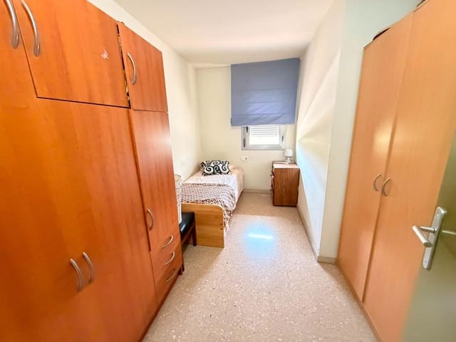 3 soveværelse Lejlighed til salg i Badalona - € 159.000 (Ref: 9970714)