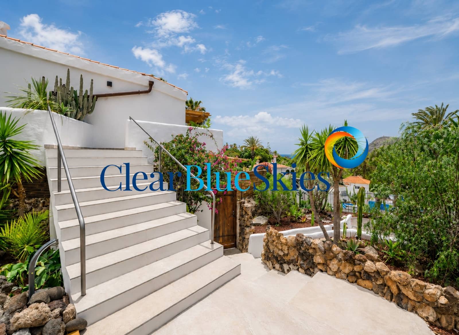 5 bedroom Villa for sale in Chayofa with pool garage - € 1,522,500 (Ref: 10016495)