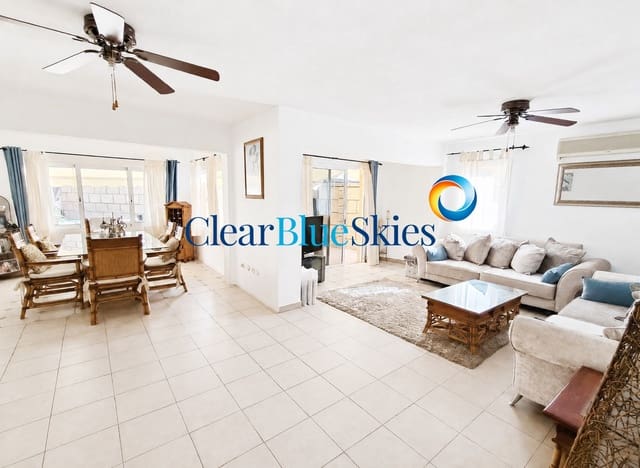 Casa de 4 habitaciones en El Madroñal, Adeje en venta con piscina garaje - 595.000 € (Ref: 10023345)
