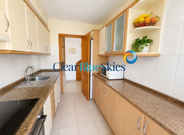 Casa de 4 habitaciones en El Madroñal, Adeje en venta con piscina garaje - 595.000 € (Ref: 10023345)