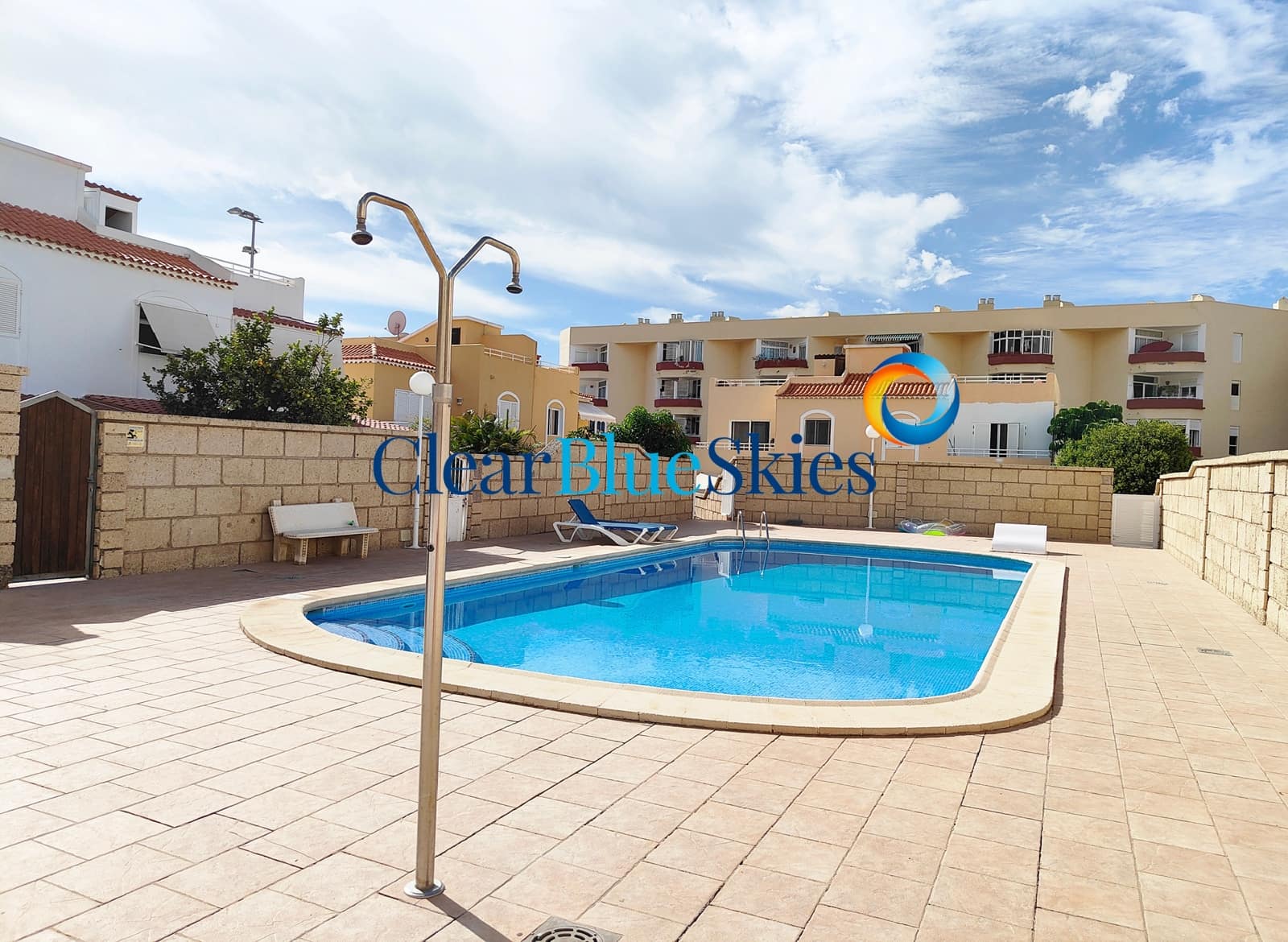 4 quarto Casa em Banda para venda em El Madronal com piscina garagem - 595 000 € (Ref: 10023345)