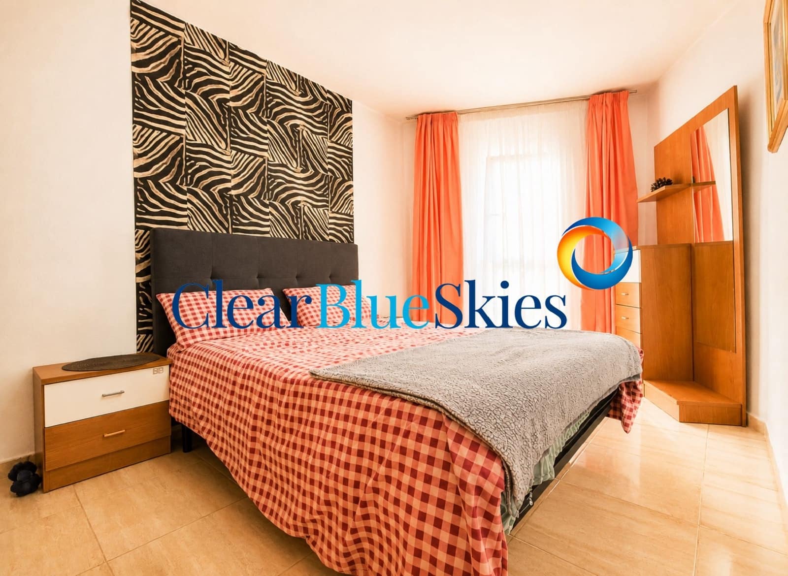 1 chambre Appartement à vendre à Playa de las Americas avec piscine garage - 265 000 € (Ref: 10024884)