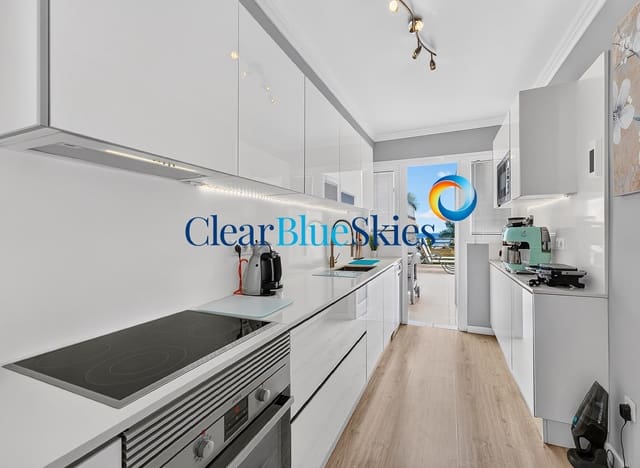 3 quarto Casa em Banda para venda em El Madroñal, Adeje com piscina garagem - 1 050 000 € (Ref: 10034846)