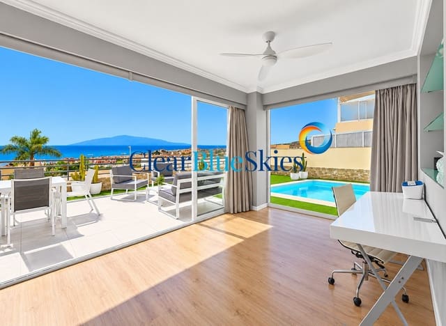 3 quarto Casa em Banda para venda em El Madroñal, Adeje com piscina garagem - 1 050 000 € (Ref: 10034846)