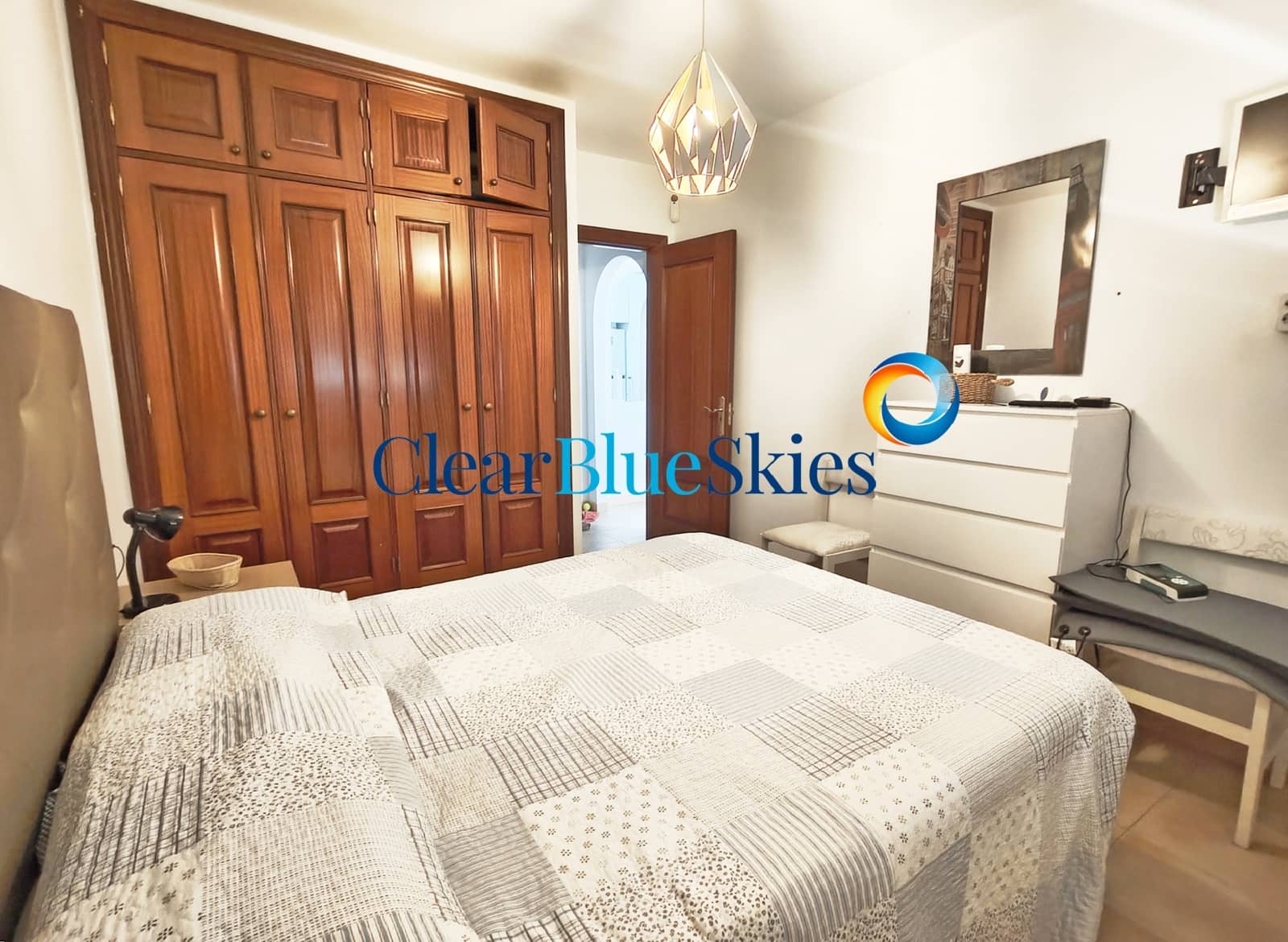 Apartamento de 1 habitación en Costa del Silencio en venta con piscina garaje - 175.000 € (Ref: 10046327)