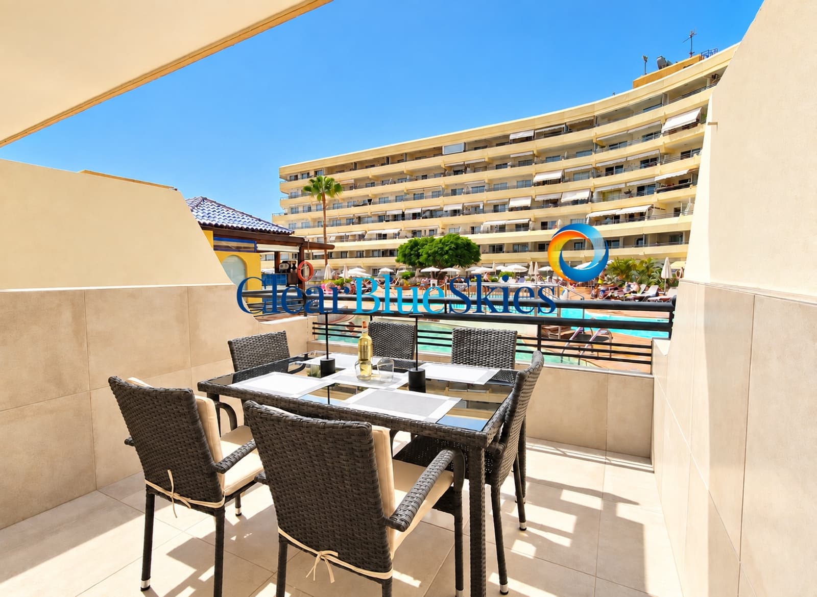 1 bedroom Apartment for sale in Costa Adeje with pool garage - € 265,000 (Ref: 10057710)