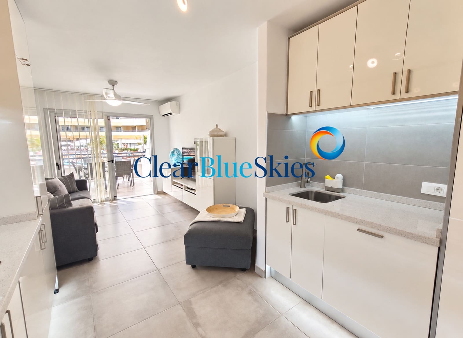 1 bedroom Apartment for sale in Costa Adeje with pool garage - € 265,000 (Ref: 10057710)