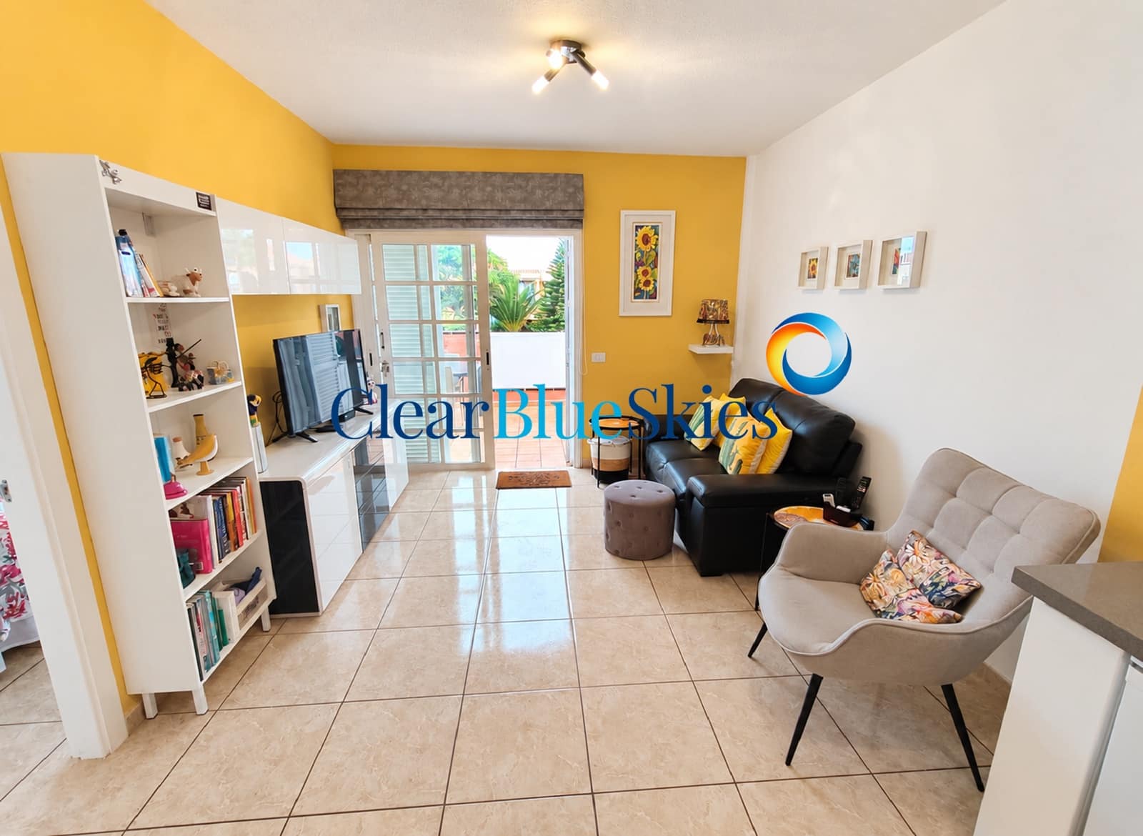 1 bedroom Apartment for sale in Costa del Silencio with pool garage - € 249,000 (Ref: 10089966)