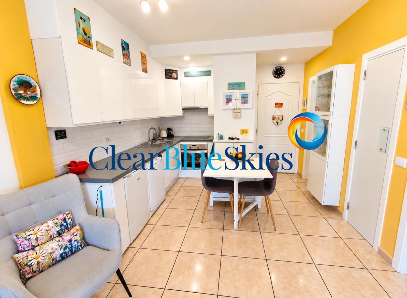 1 bedroom Apartment for sale in Costa del Silencio with pool garage - € 249,000 (Ref: 10089966)