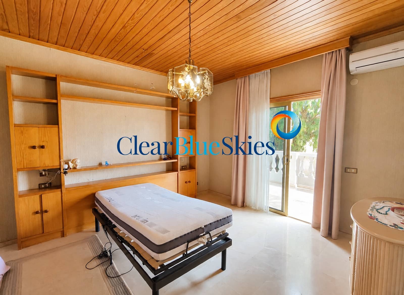 8 Zimmer Villa zu verkaufen in Chayofa mit Garage - 1.495.000 € (Ref: 10141622)