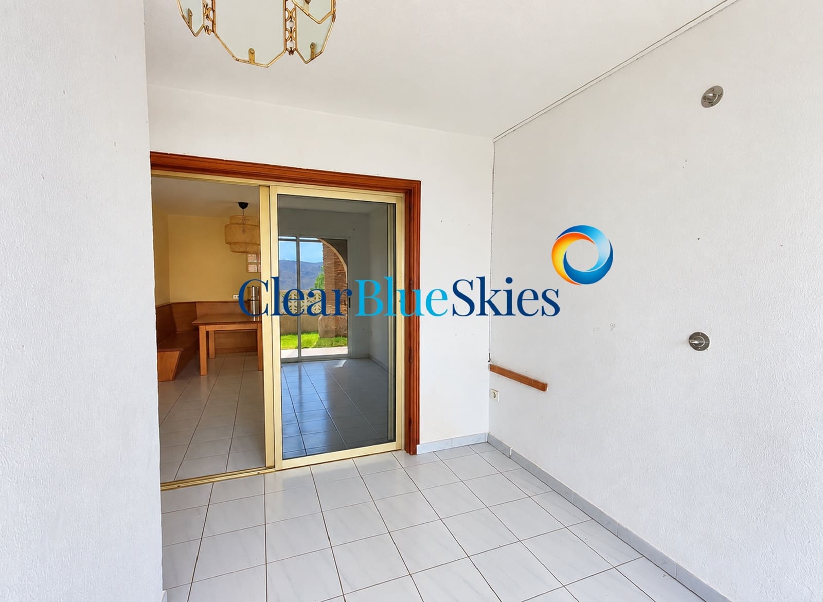 8 Zimmer Villa zu verkaufen in Chayofa mit Garage - 1.495.000 € (Ref: 10141622)