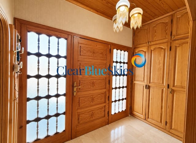 8 Zimmer Villa zu verkaufen in Chayofa, Arona mit Garage - 1.495.000 € (Ref: 10141622)