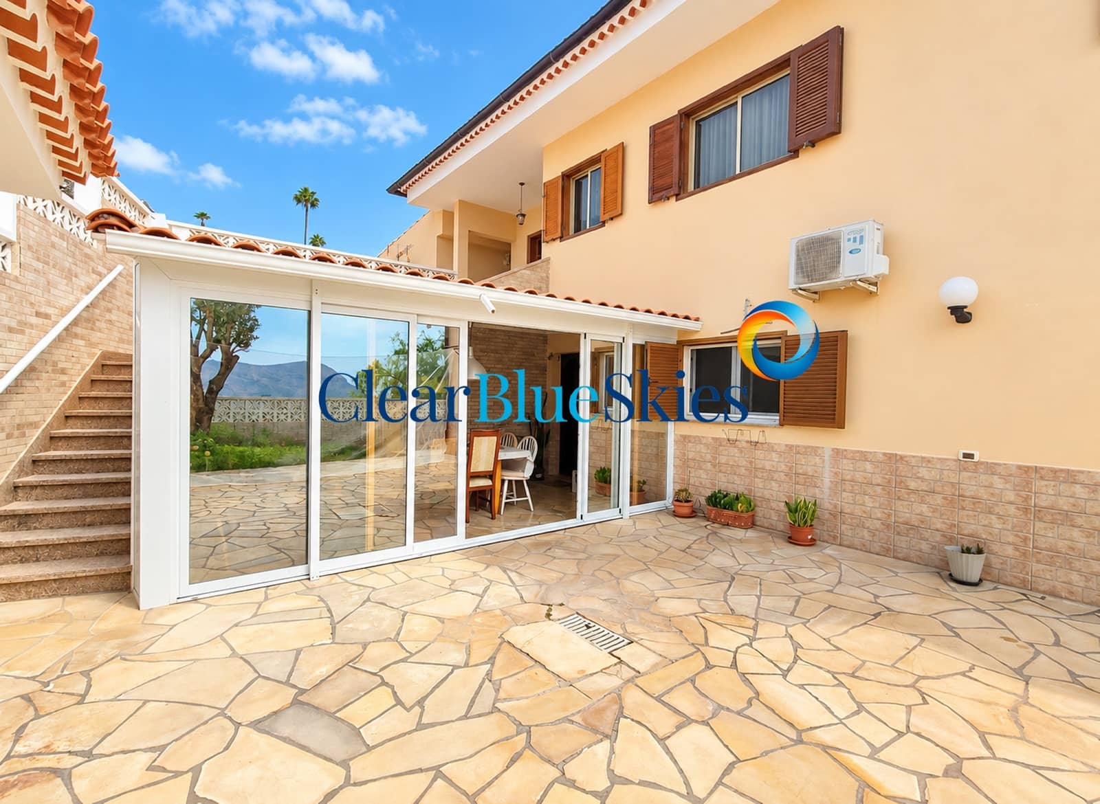 8 Zimmer Villa zu verkaufen in Chayofa mit Garage - 1.495.000 € (Ref: 10141622)