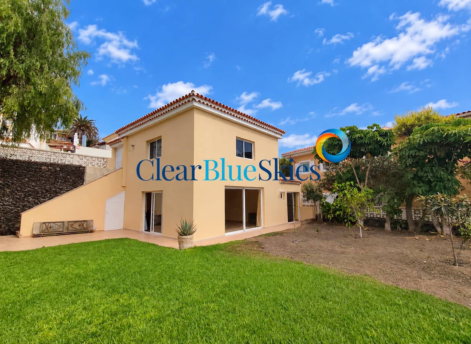 8 Zimmer Villa zu verkaufen in Chayofa mit Garage - 1.495.000 € (Ref: 10141622)